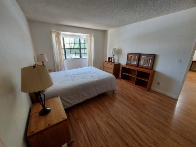Our 55+ retirement community in Pasadena features 740 square feet one-bedroom apartments